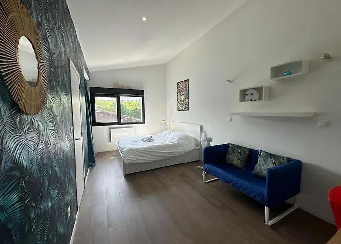 Villa La Conserverie, Espace Et Modernite Reims